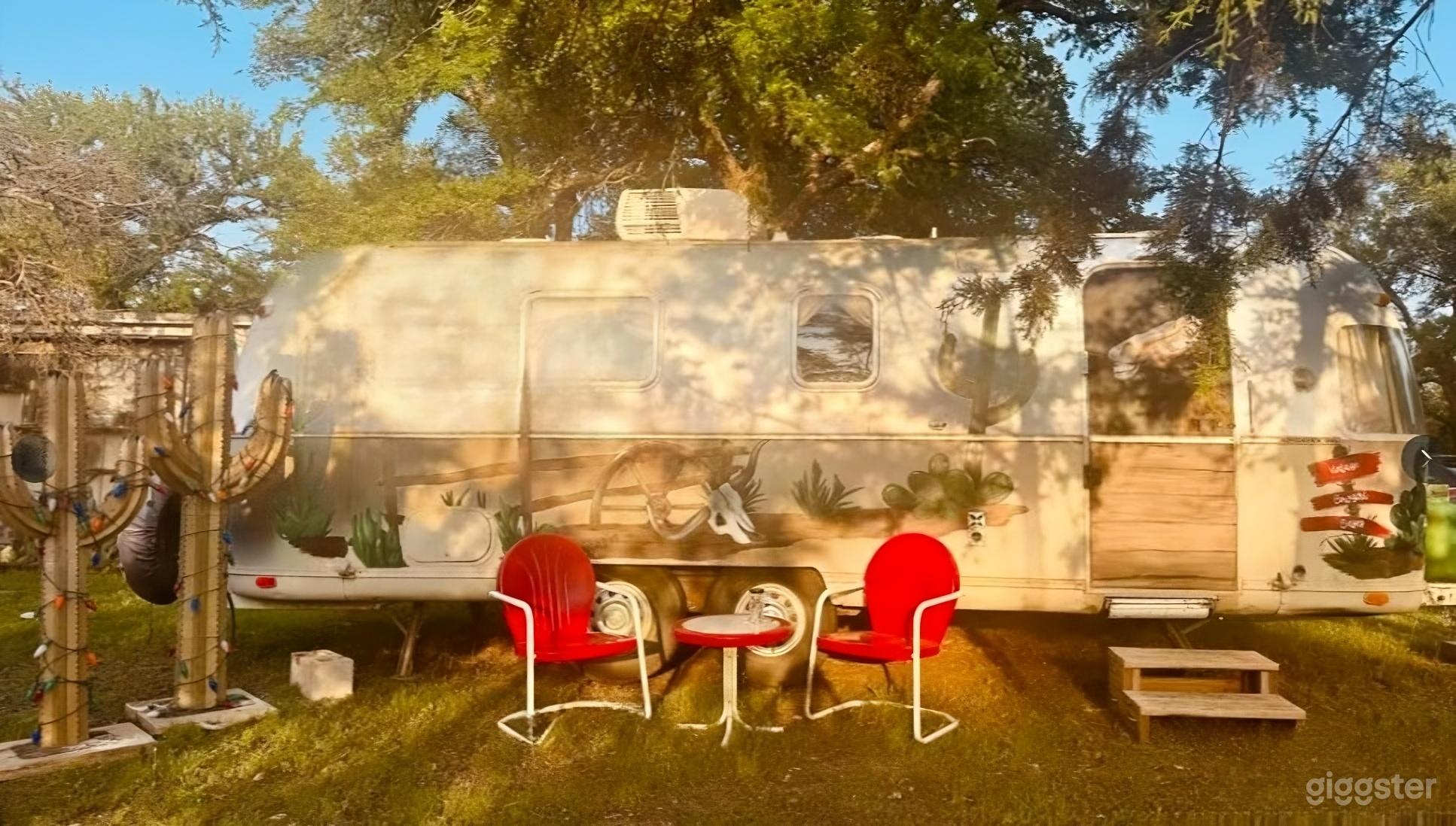Americana Argosy Airstream with 70s Western Retro Vibes Photo 1