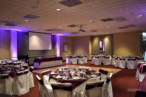  Private Space for Medium Size Groups 