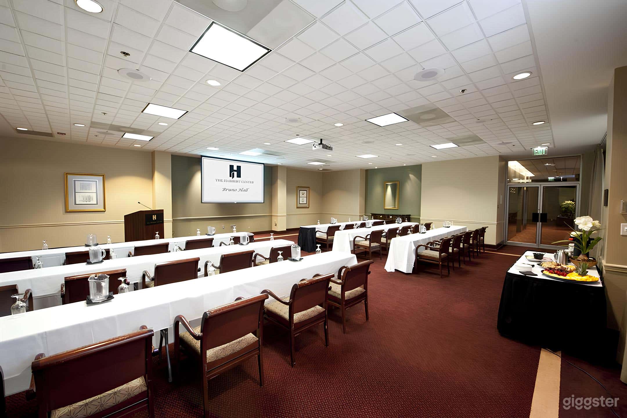 Private Space for Medium Size Groups Photo 2