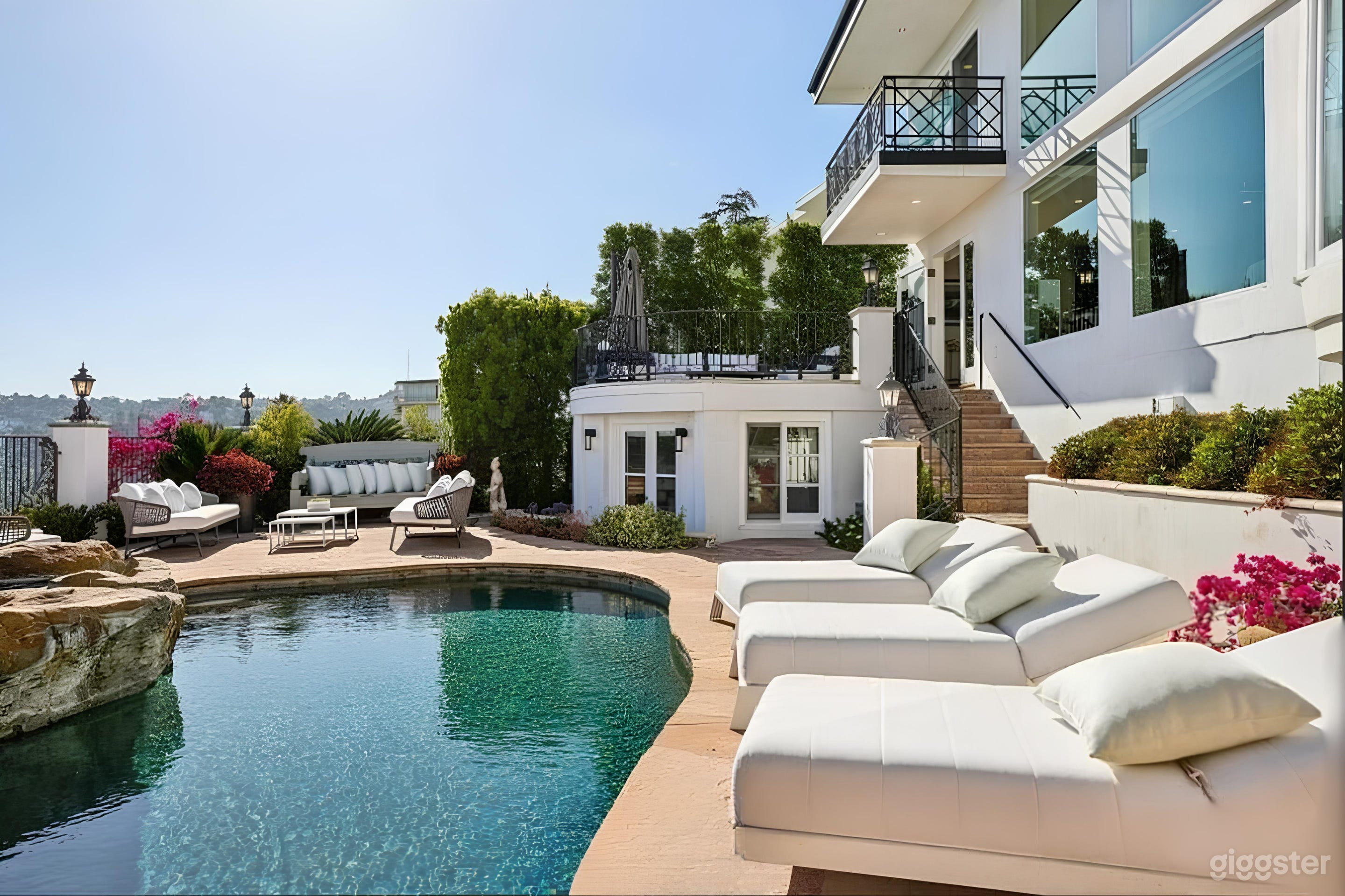 Contemporary Hillside View Estate With Grand Interiors Photo 3