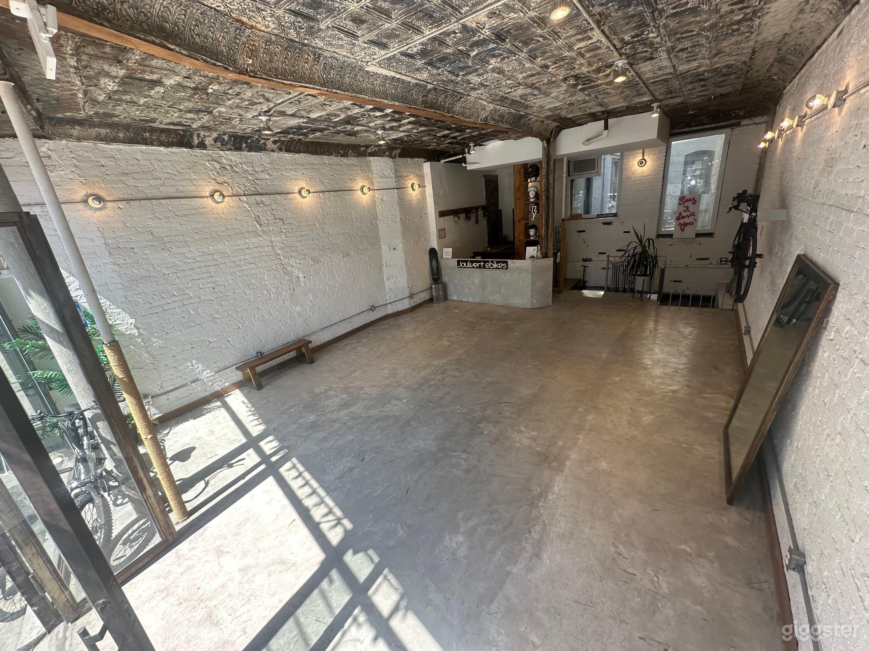 Soho/Nolita Area - Fashion, Events &amp; Galleries Photo 3