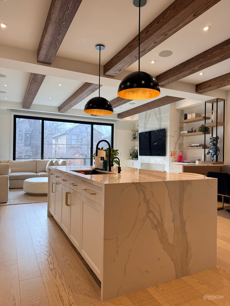  Modern Luxury Designer Home with Chef’s Kitchen 