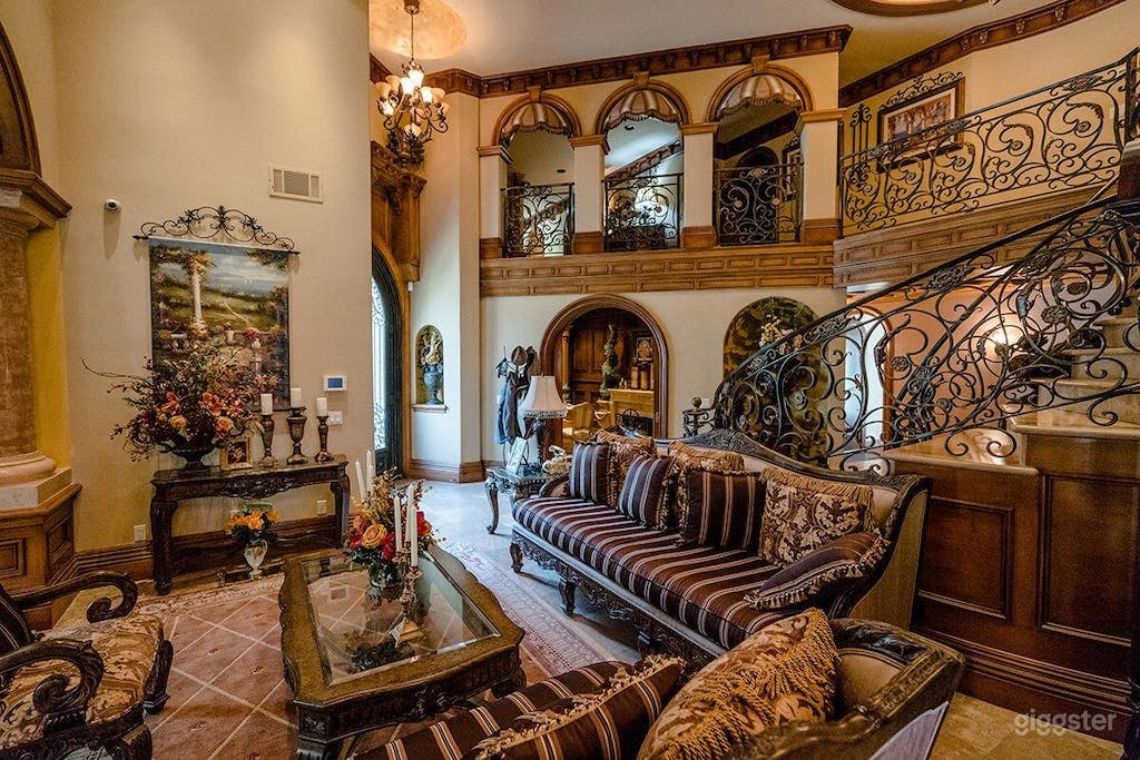 Valentina Mansion Photo 2