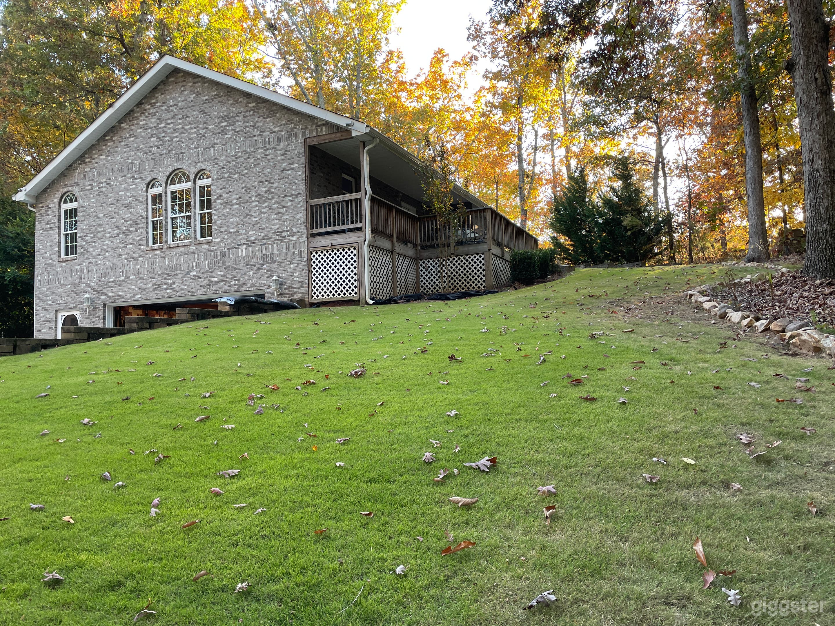 Furnished 1 Bedroom Home Photo 1