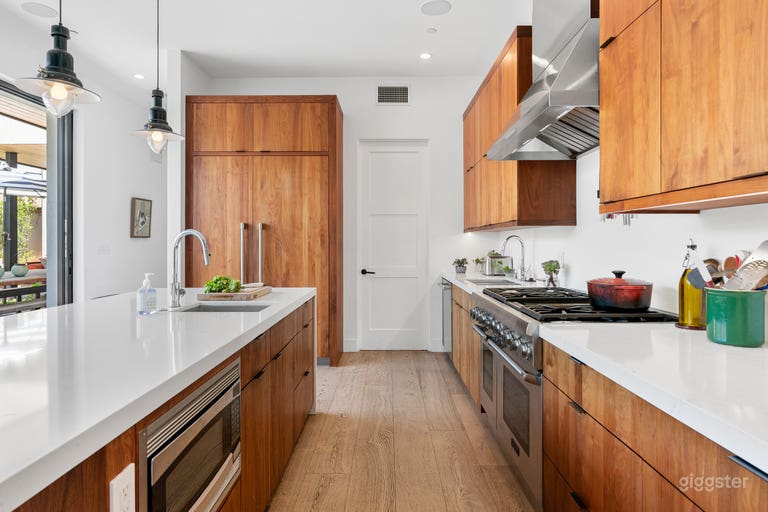  Unique and Charming House 