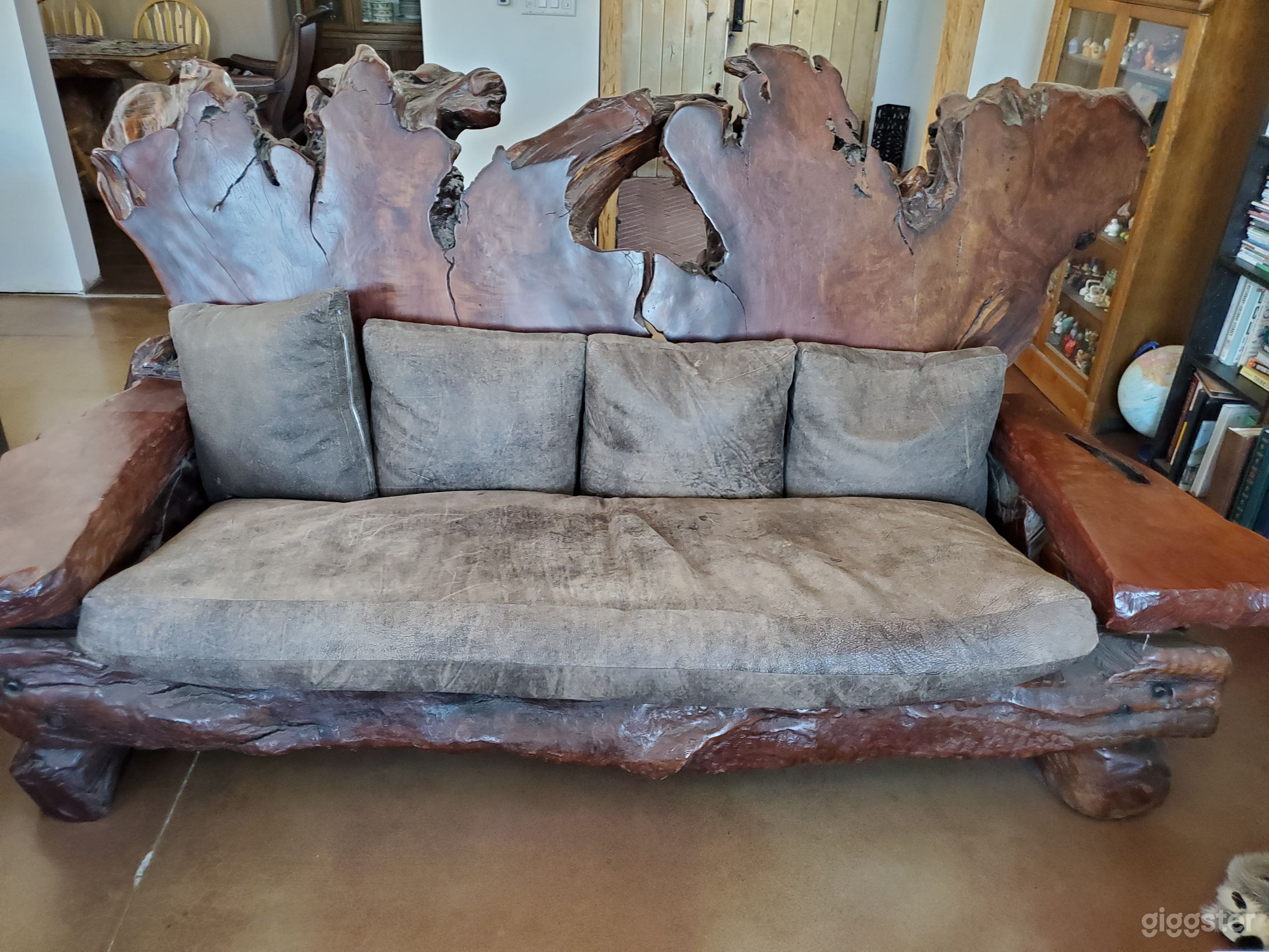 Cute Charmer with Hobby Farm  Photo 4