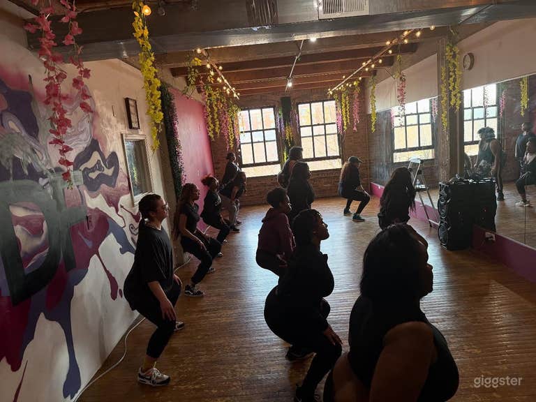  Creative, Beautifully Designed Dance Studio – Vibrant Space 