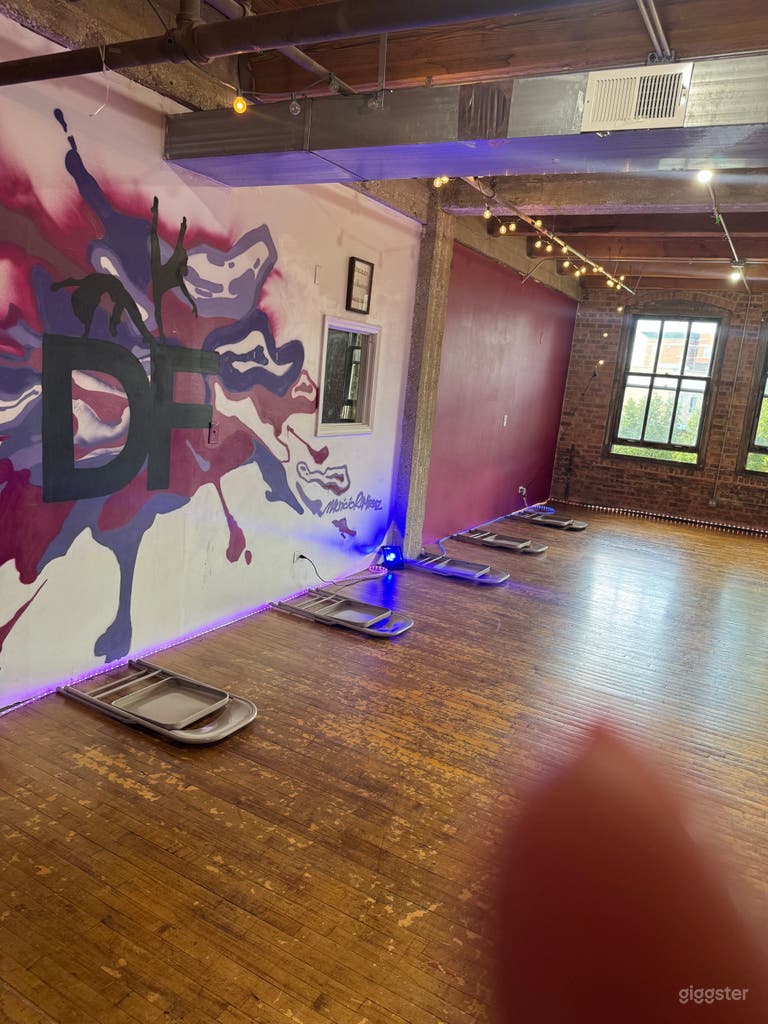  Creative, Beautifully Designed Dance Studio – Vibrant Space 