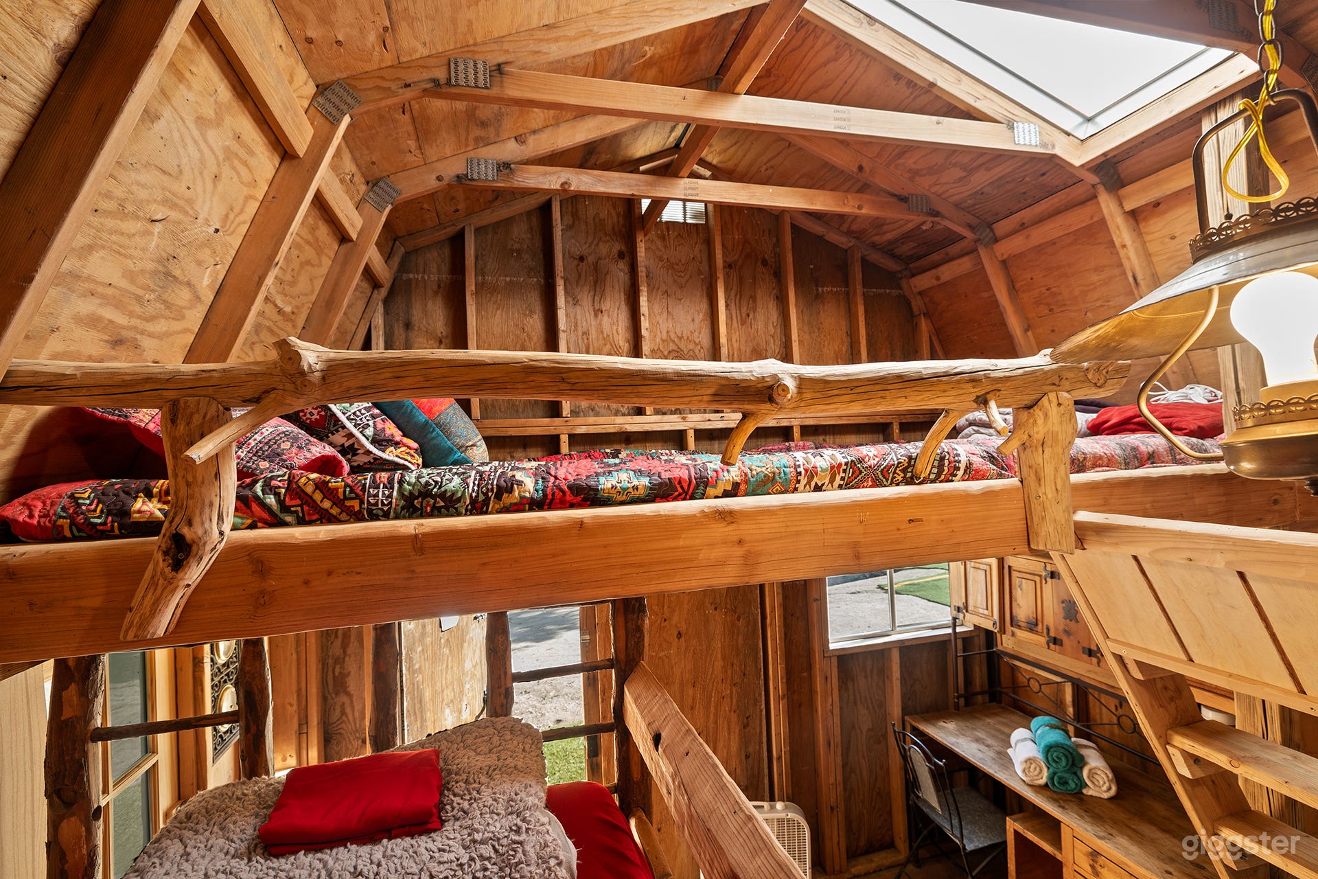 Little Red Barn on High Desert Ranch Photo 3