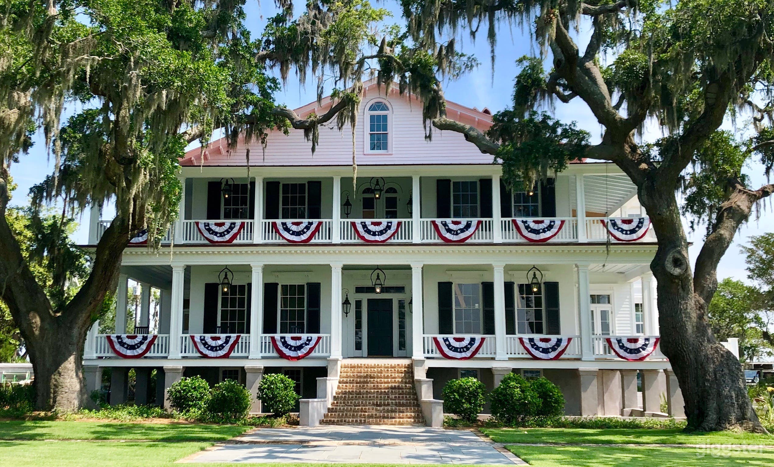 Tidalholm, 1853 Antebellum mansion located on the Beaufort river.  Home to Hollywood films "The Big Chill" (1983) and The Great Santini (1979).  Fully restored in 2019.