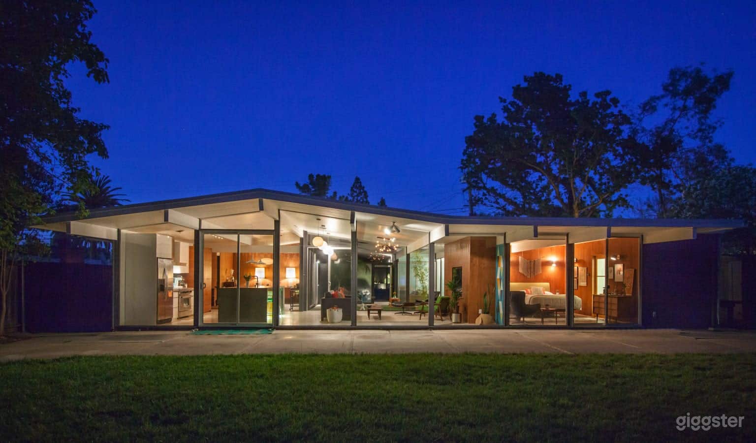 Mid Century Modern Eichler - Atrium Model Photo 2