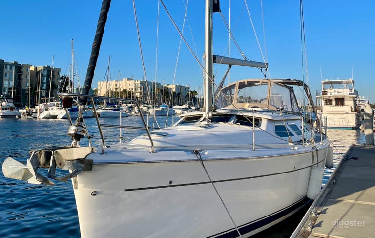  Production-Ready 41' Luxury Sailboat 