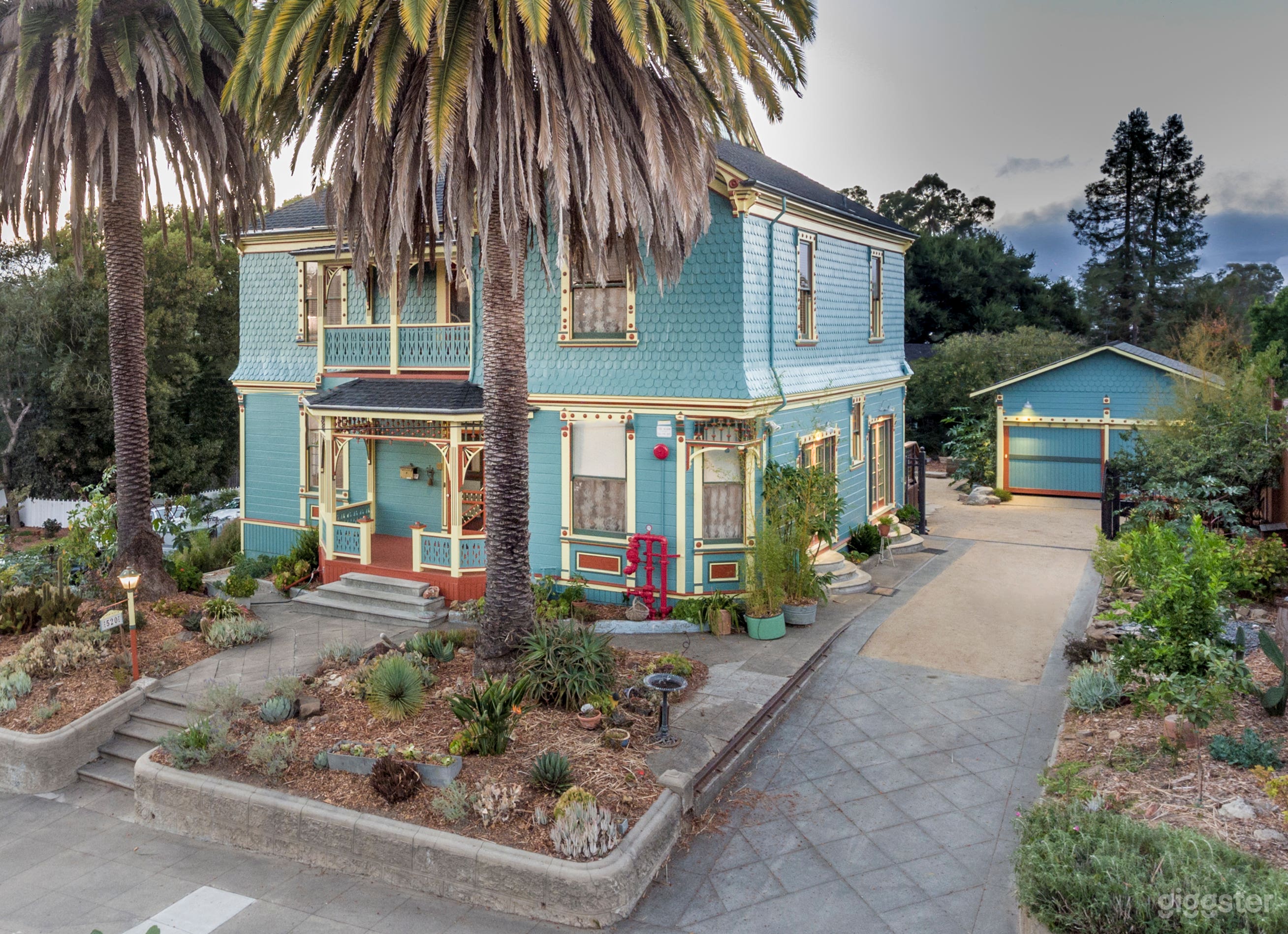 Queen Anne Victorian Photo 2