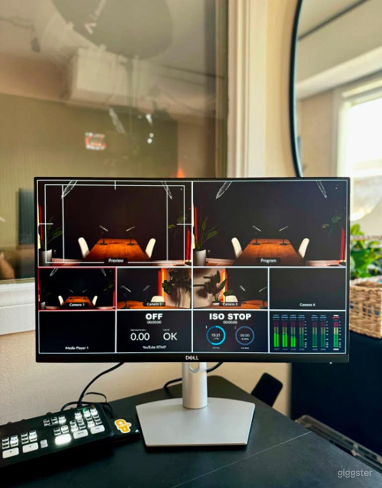  Santa Monica Podcast Studio (set B) 