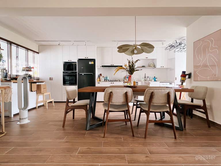  Dining area + Kitchen 