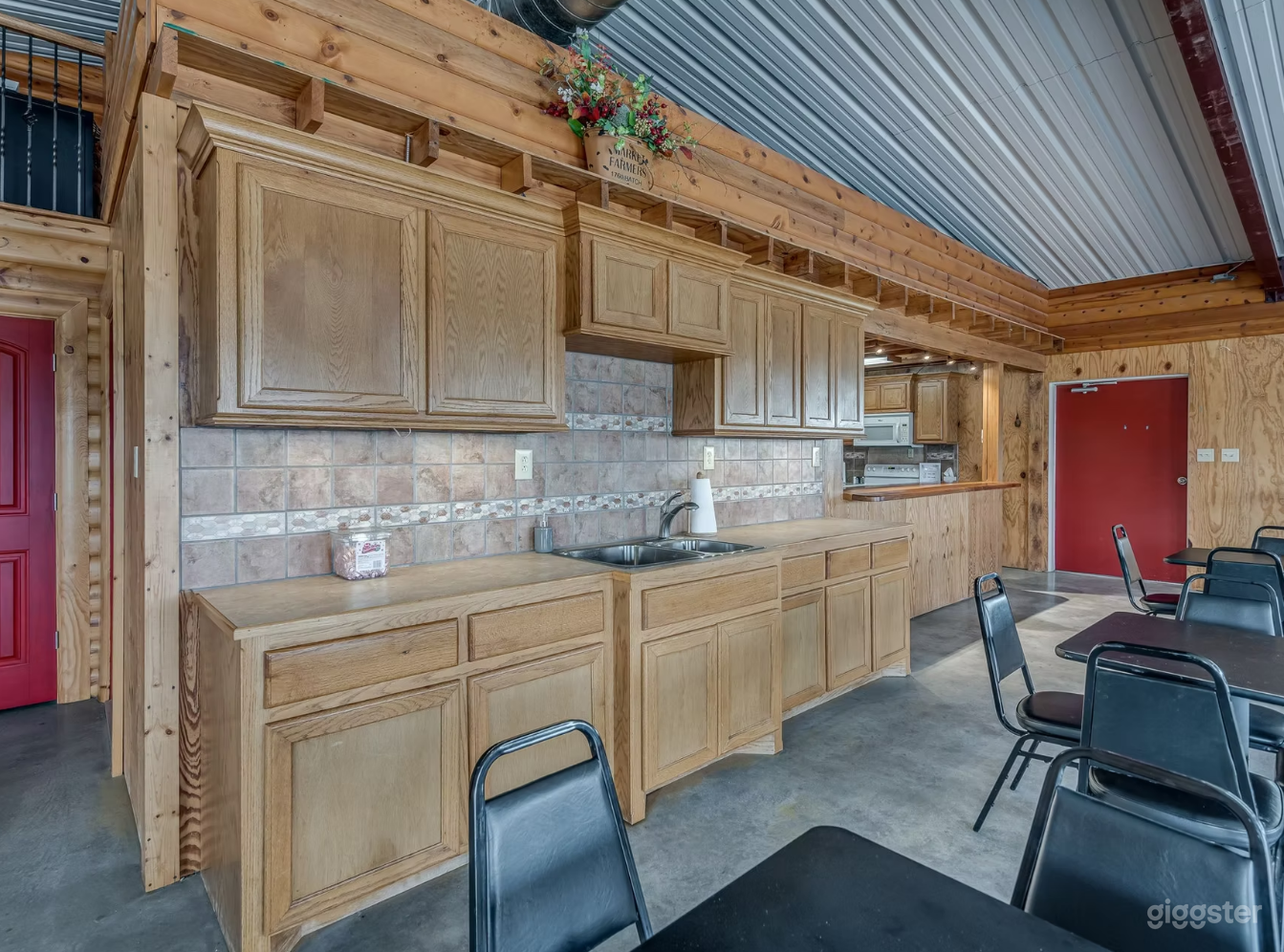 The Ranch House Photo 4