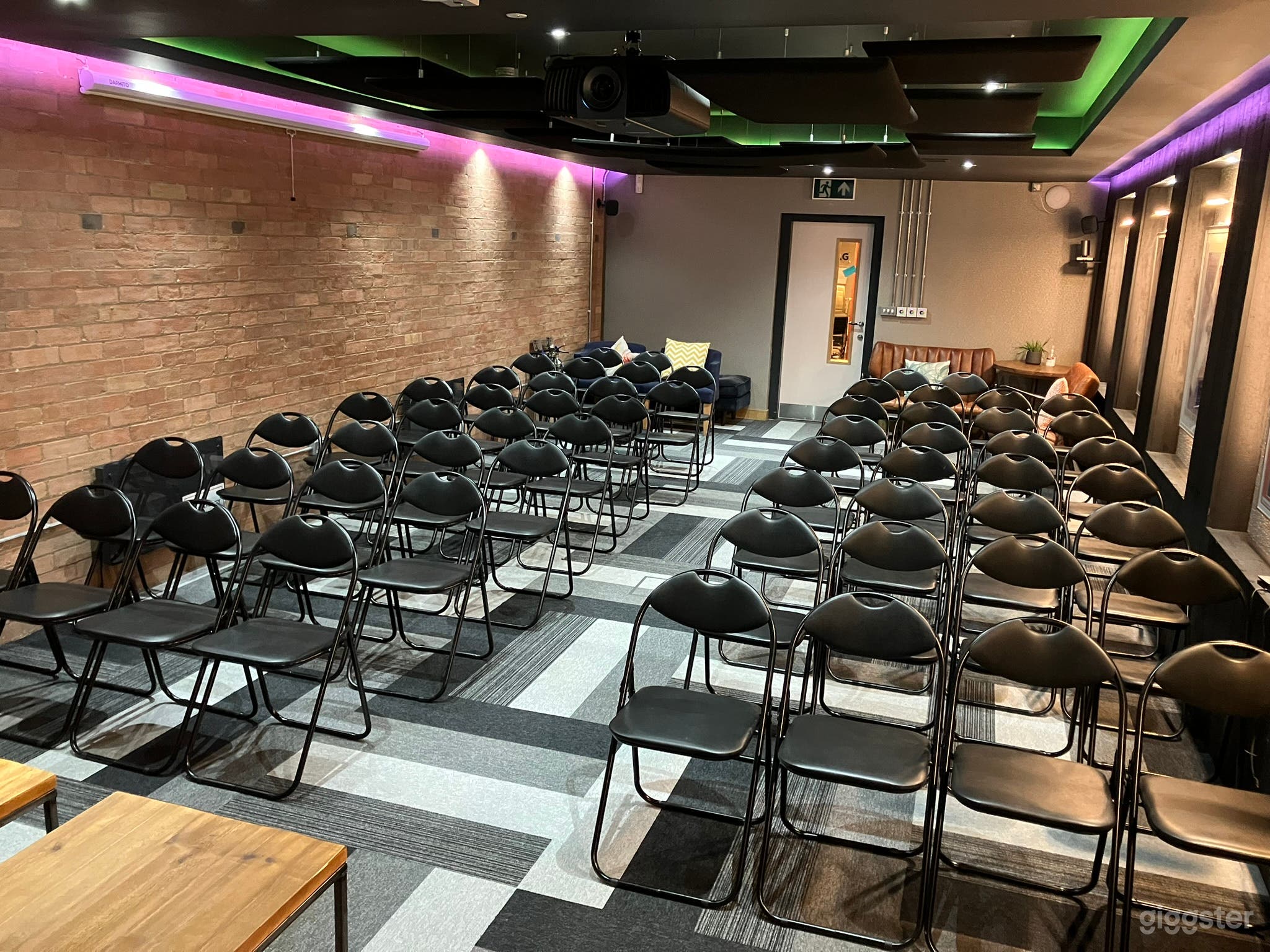 Boardroom Suite Photo 4