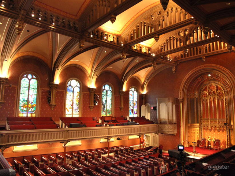 Historic Grand Sanctuary in New York Photo 1