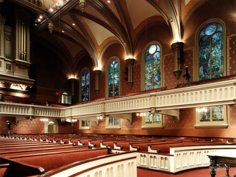 Historic Grand Sanctuary in New York Photo 2