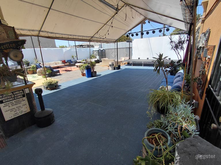  Indoor and Outdoor Jefferson Park Event Space 