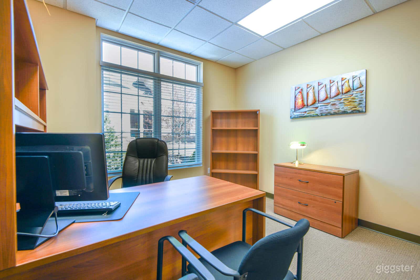 1-person office