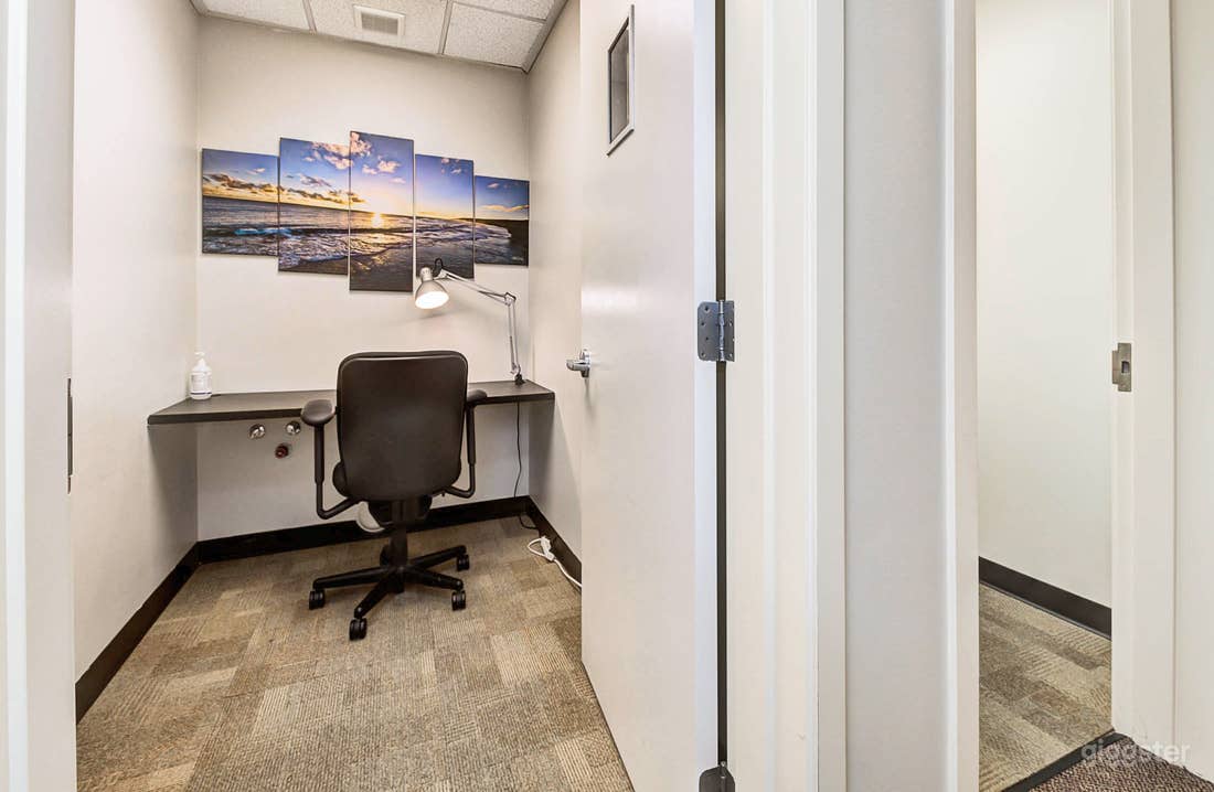 Fully Equipped Coworking Space in West Seattle Photo 4