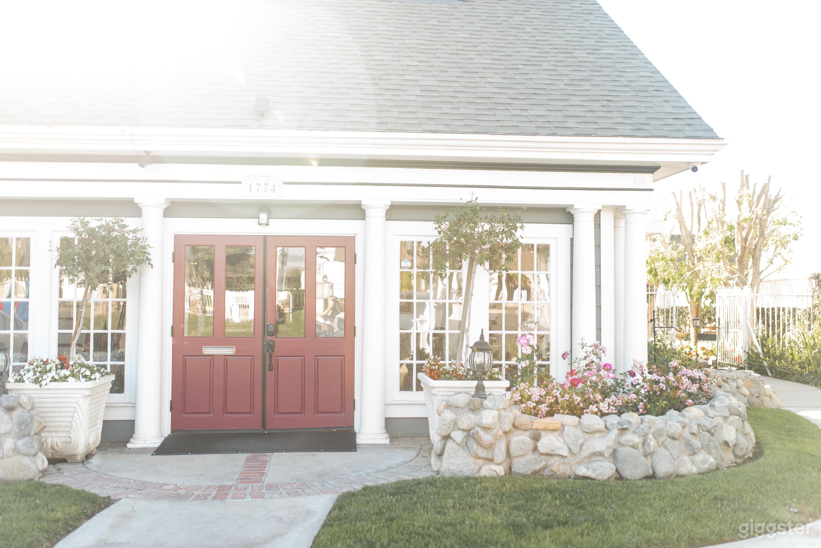 Best Kept Secret in Orange County! Photo 1