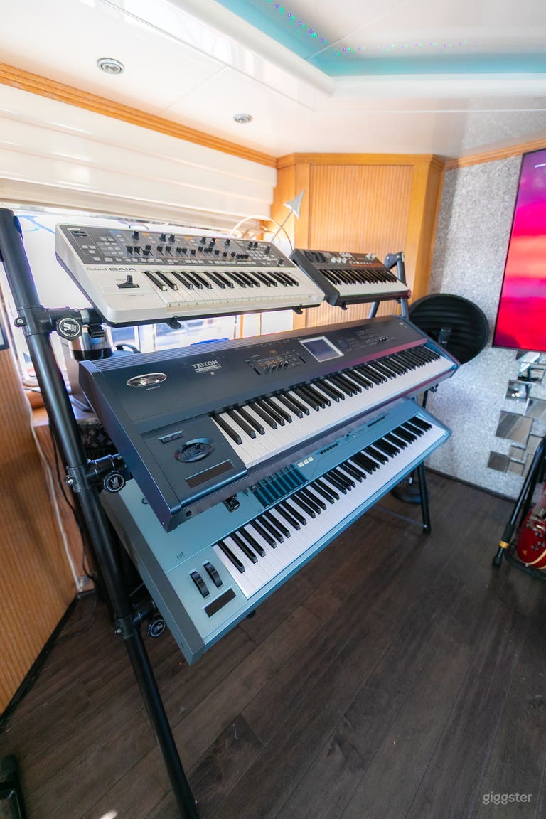  Luxury Superyacht Recording Studio & Creative Escape 