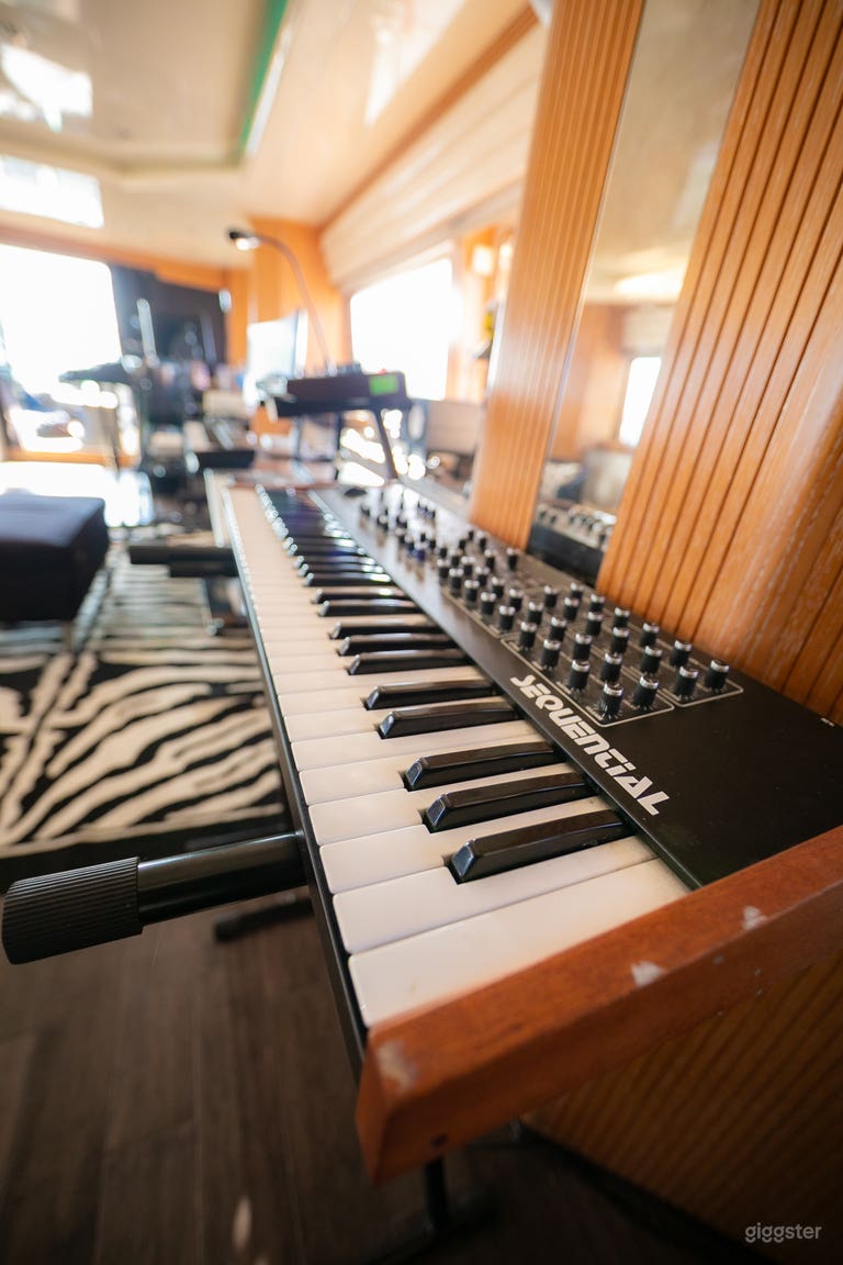  Luxury Superyacht Recording Studio & Creative Escape 