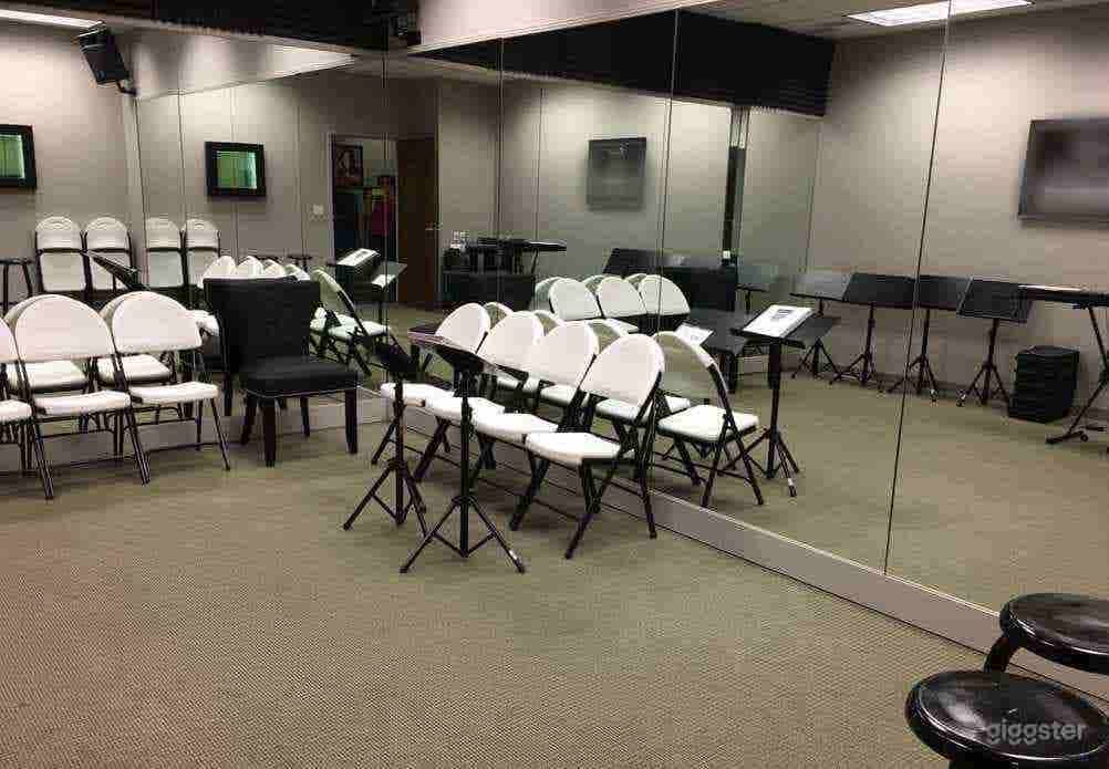 Small Music Rehearsal Space Photo 1