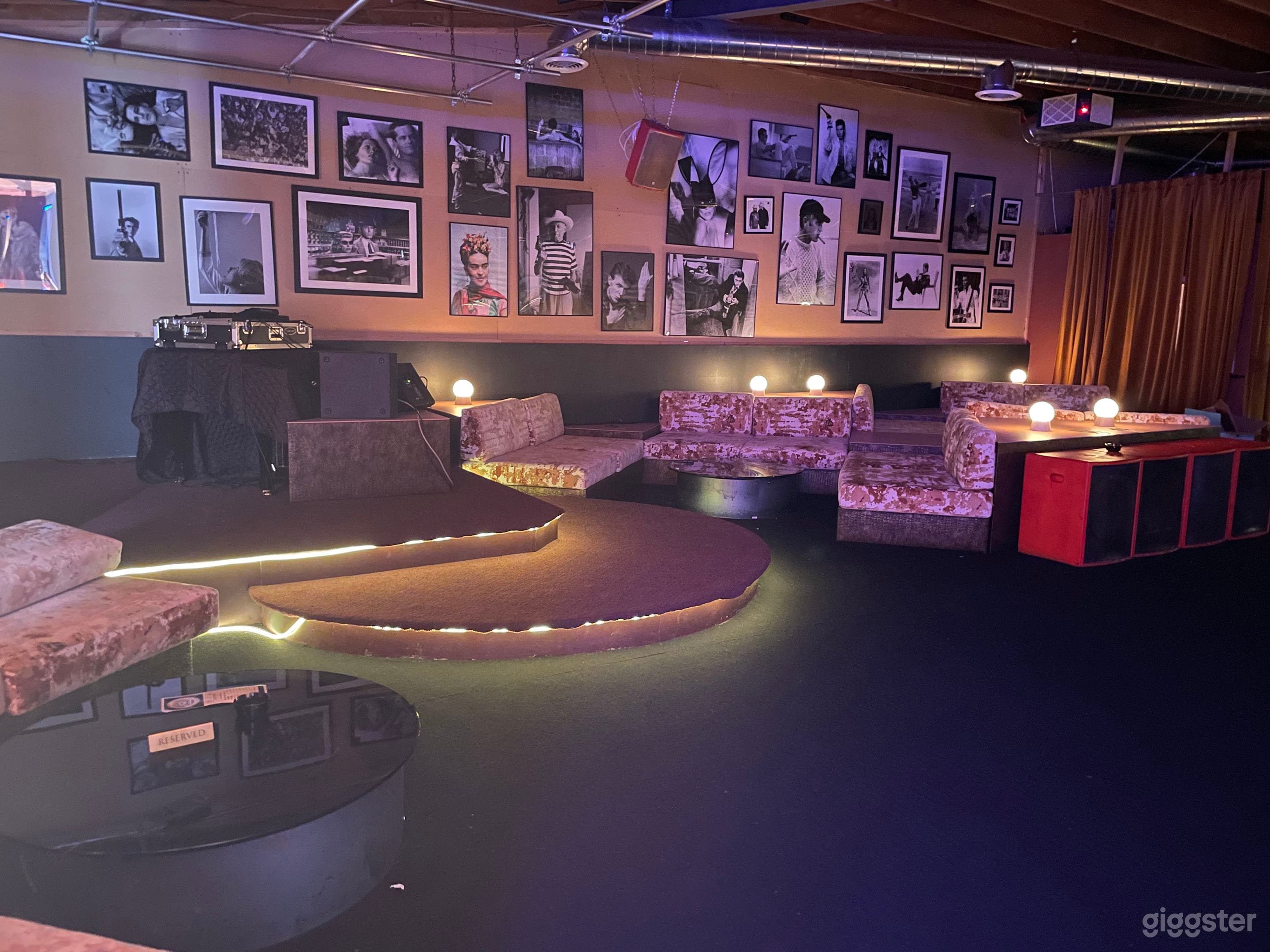 Entertainment Venue for rent Photo 2