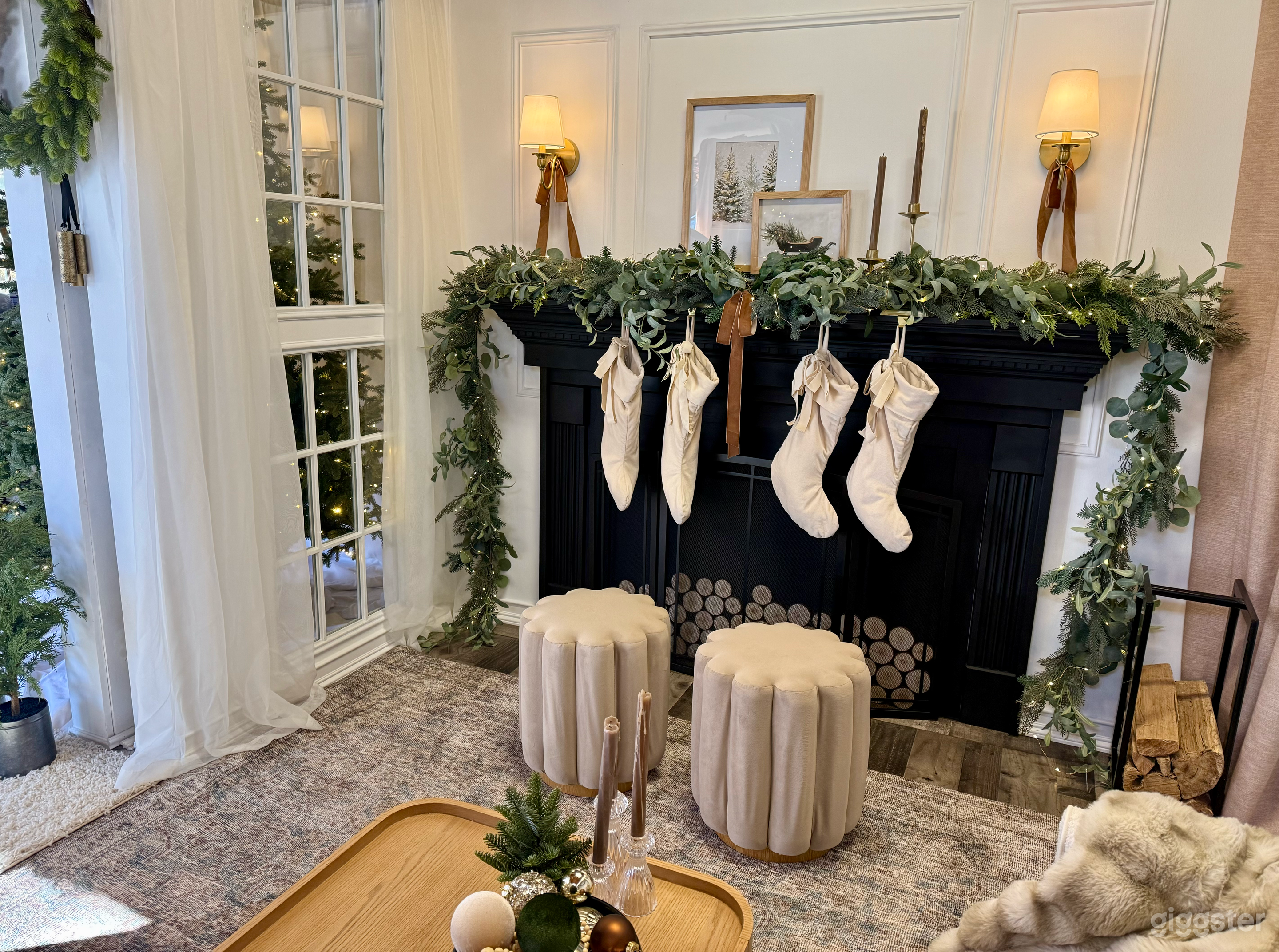 Festive and Cozy Christmas/Holiday Living Room Set Photo 3