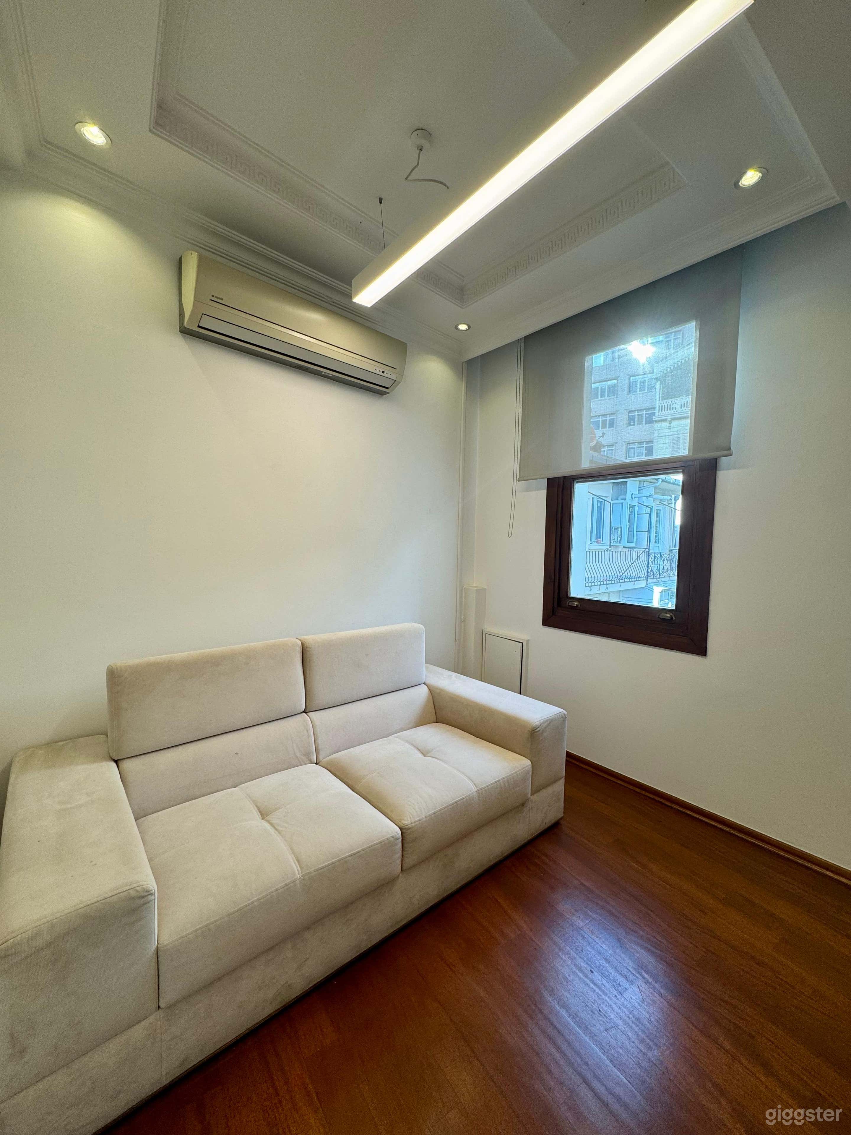 Versatile Creative Venue with Garden in Istanbul Photo 4