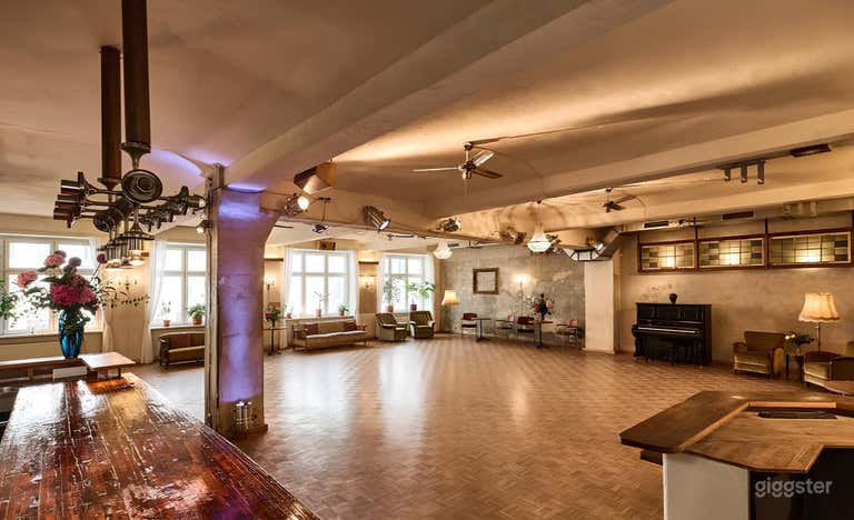  Vintage Vibe Studio in Berlin (Entire Premises) 