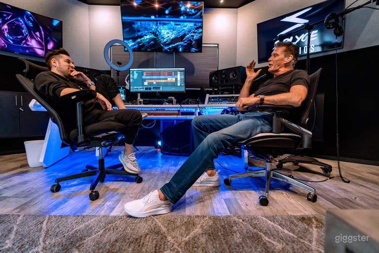  MUSIC RECORDING STUDIO - "The Spaceship" 