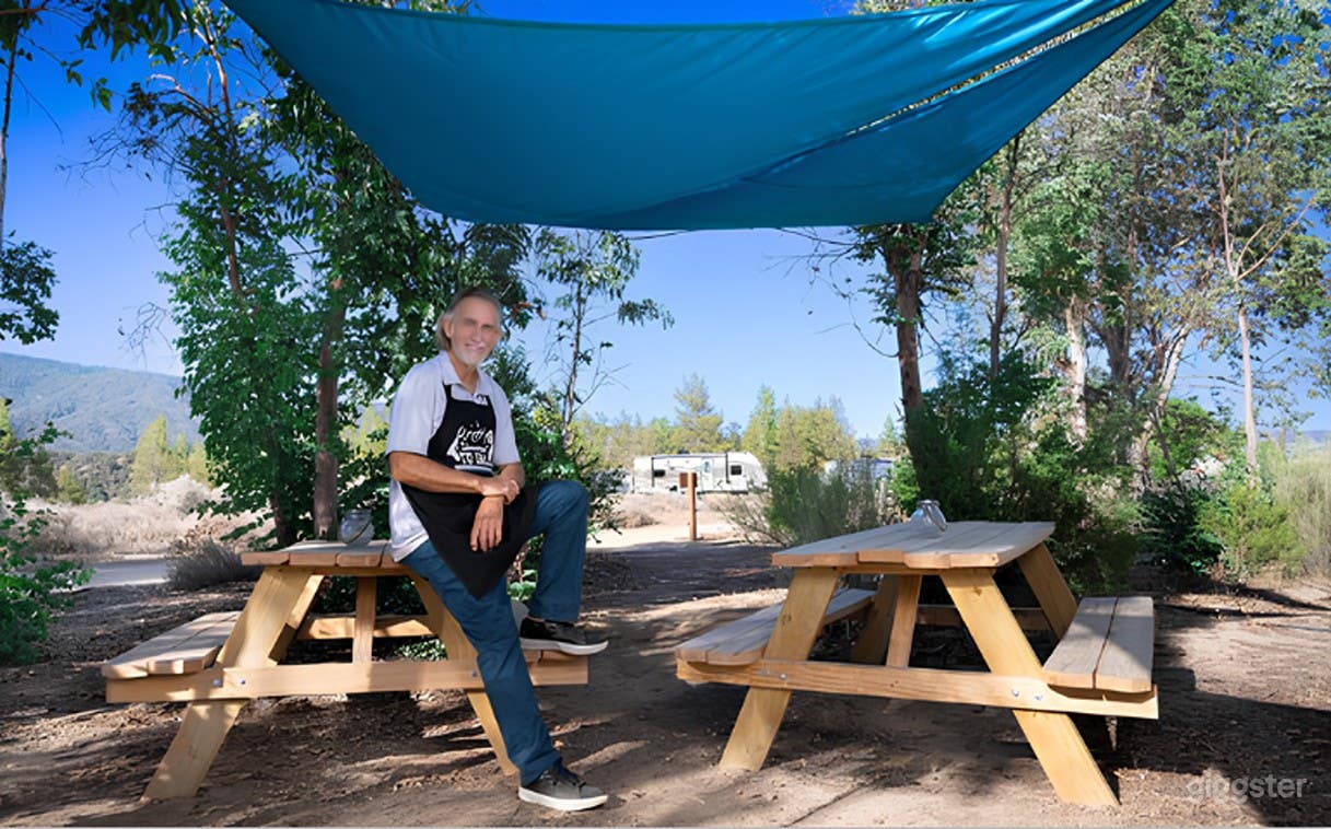 Outdoor Dining Experience Photo 4