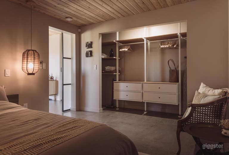  Charming 1940's Juniper Cabin 