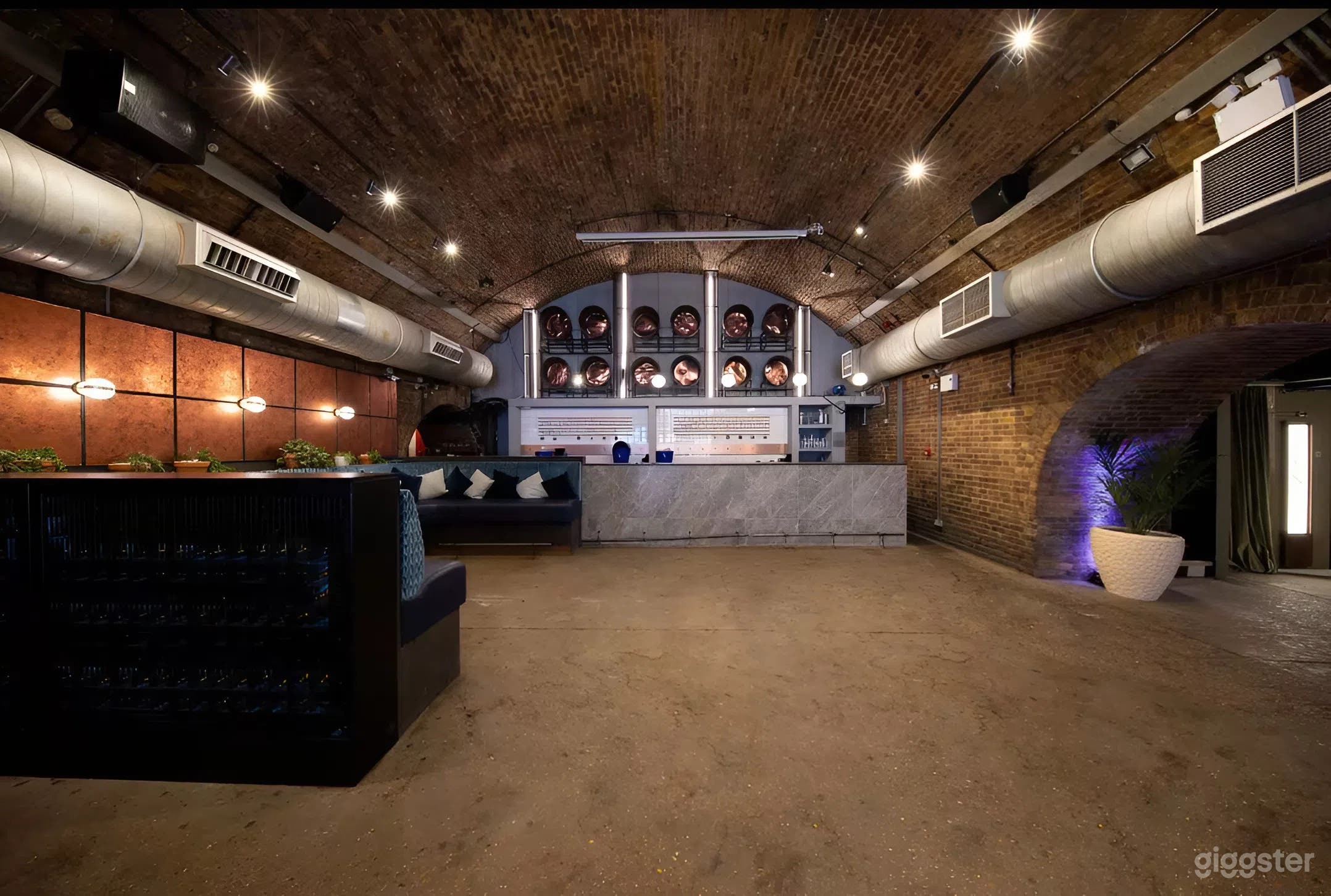 Arch 3 - Event Space Photo 4