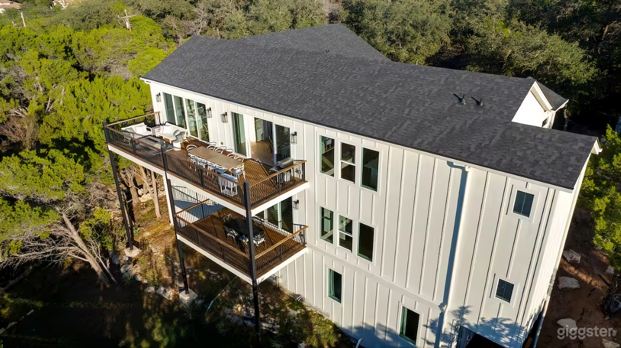 Hilltop Lakeway Retreat w/ Lake and hill Country Views Photo 1