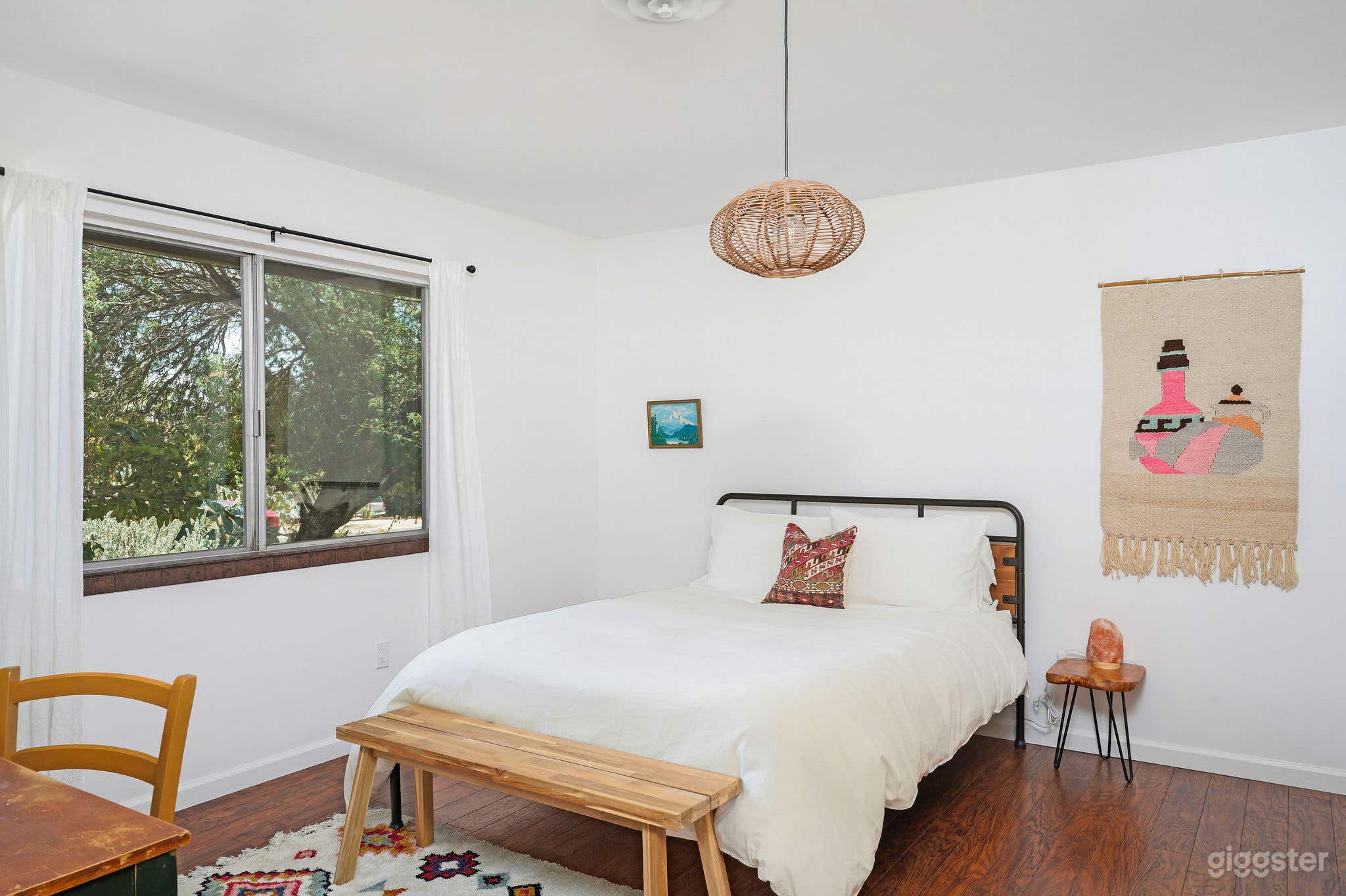 Chic Desert Home with Views, Spa, Outdoor Shower Photo 3