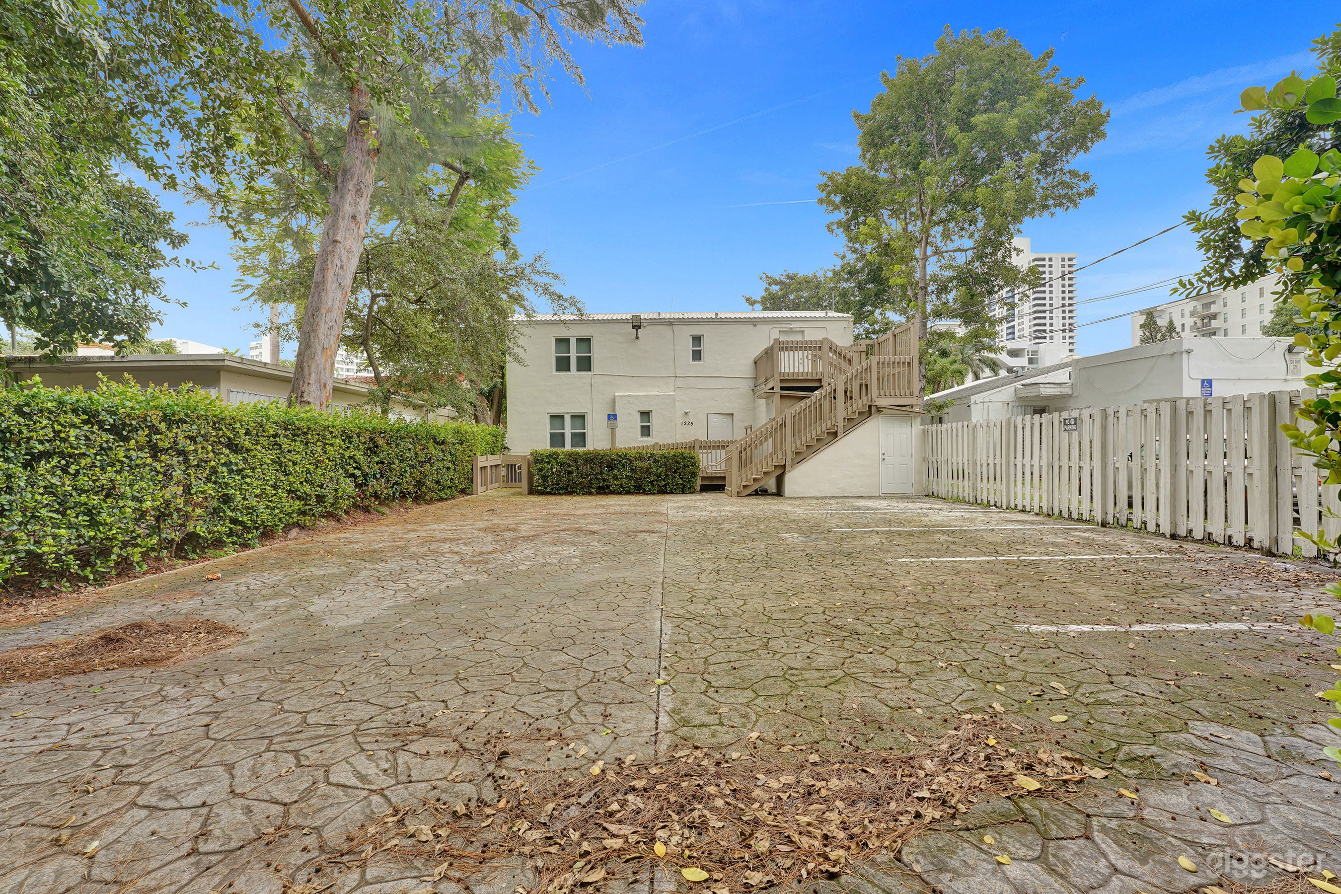 Unique Miami Beach property Photo 3