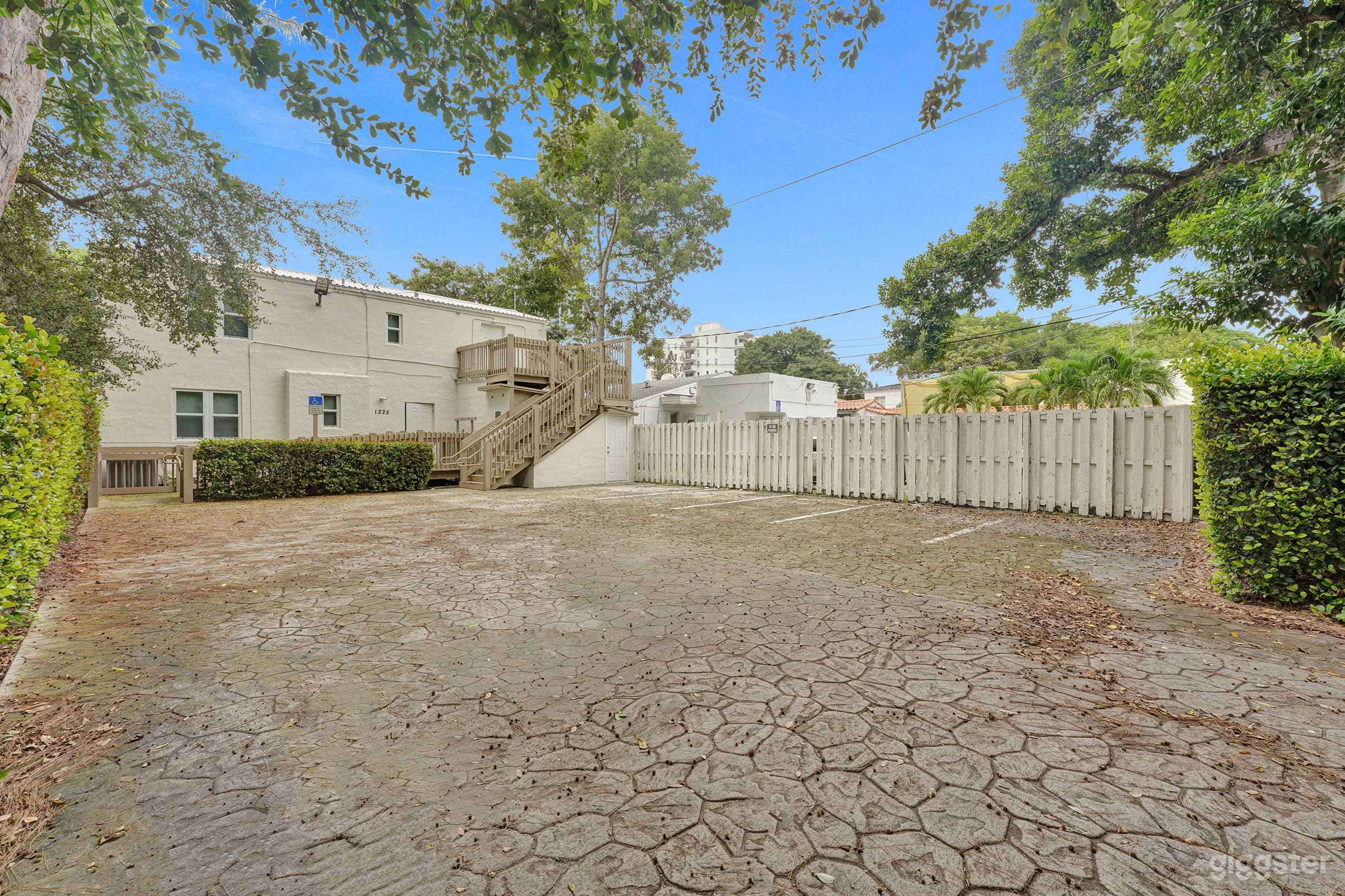 Unique Miami Beach property Photo 4
