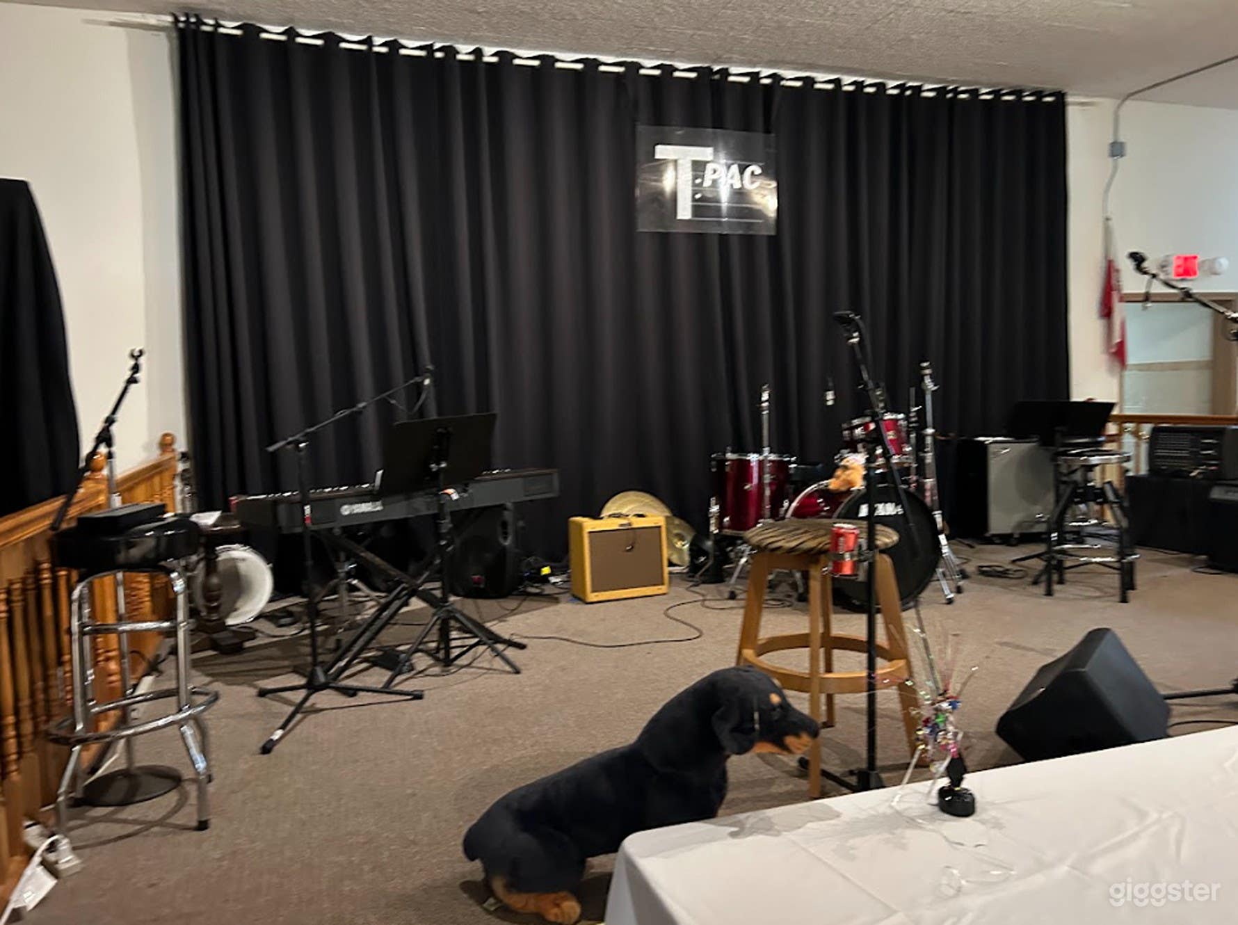 Elegant Banquet Hall with Live Music Stage Photo 2