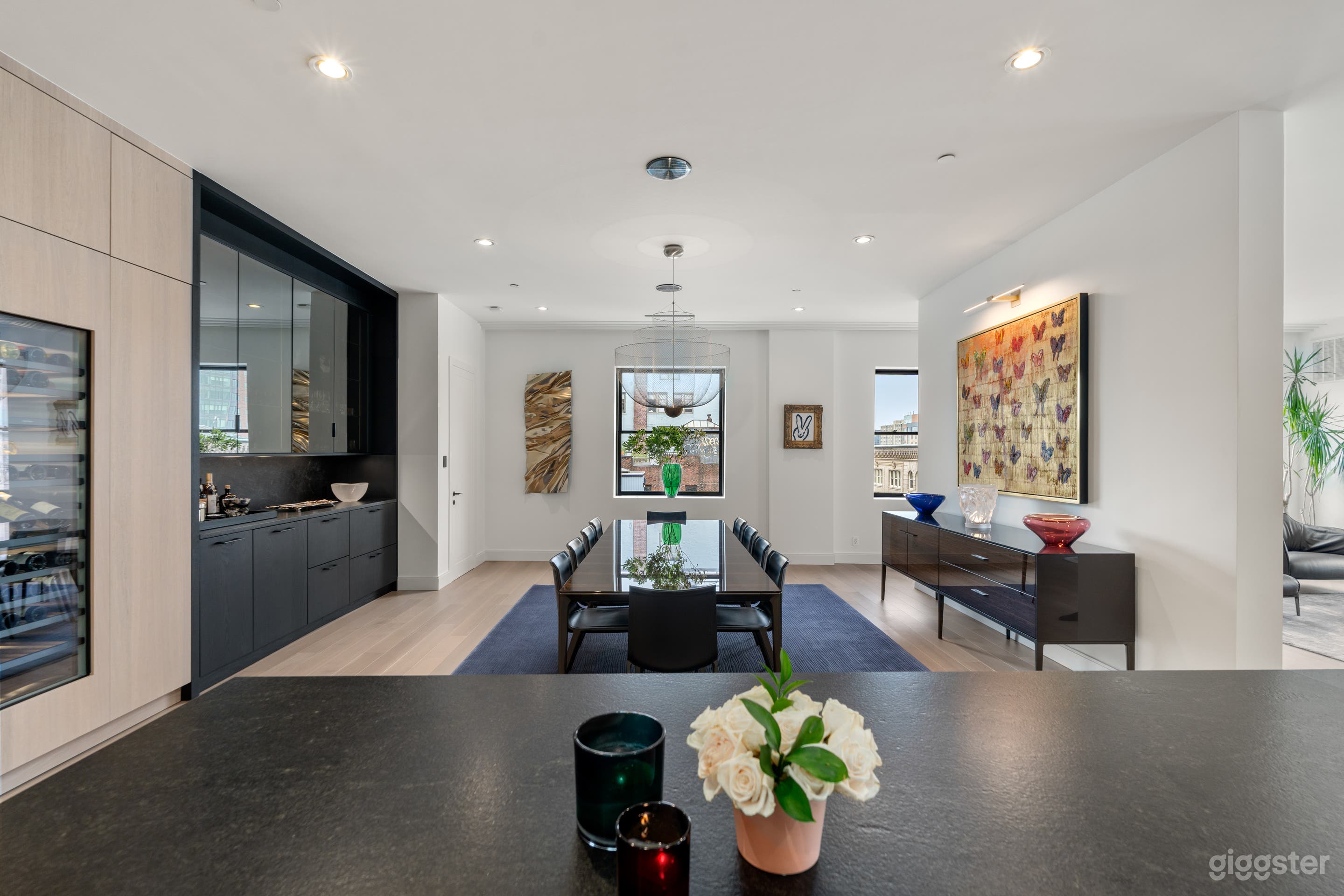 Downtown Boston Modern Spacious Loft with Skyline  Photo 2