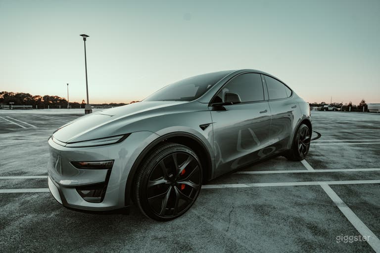  2026 Tesla Model Y Performance – Film & Production Ready 