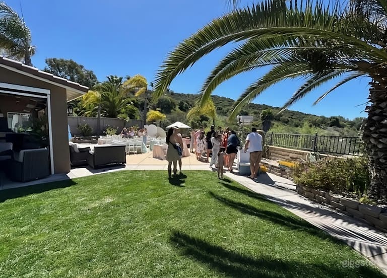  Hills View Backyard Venue 