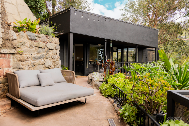  Stunning West Hollywood Hills Oasis! 