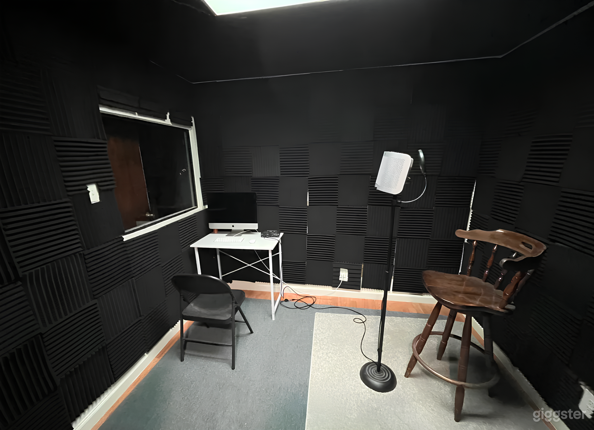 Sound Booth with Computer Photo 3