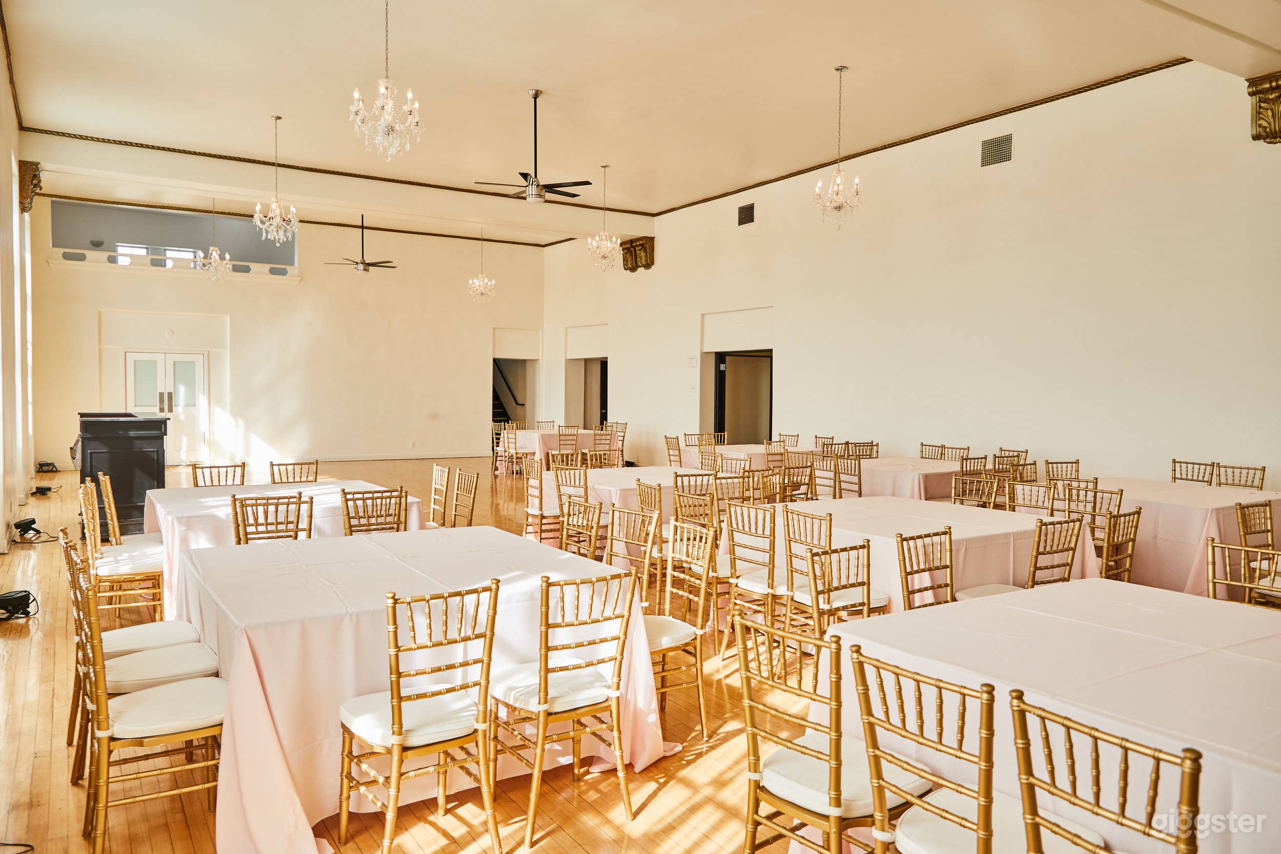 Wonderful Sunset Room in LA Photo 1