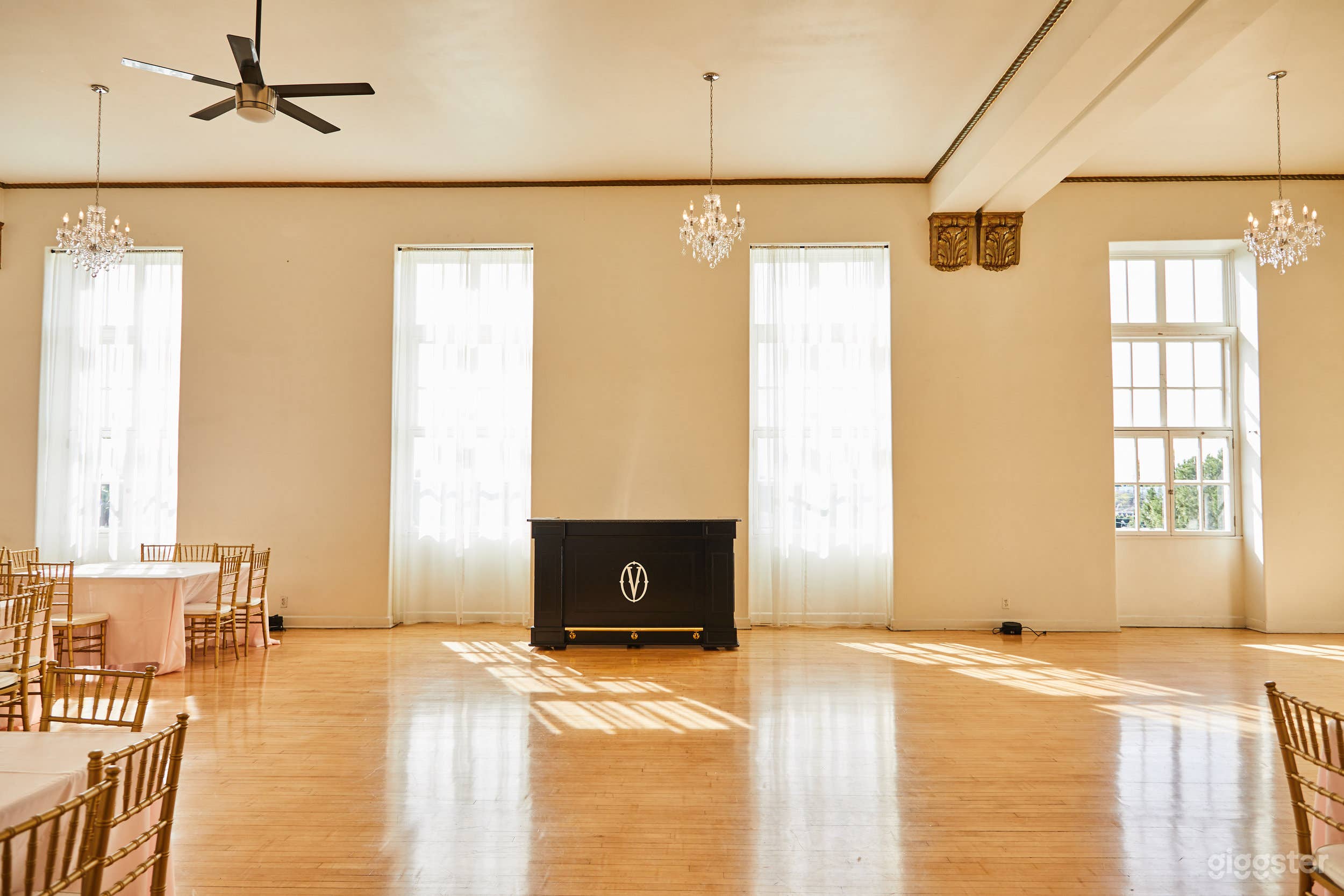 Wonderful Sunset Room in LA Photo 3